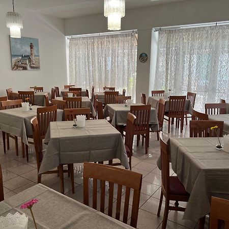 Due Gemelle Otel Rimini Dış mekan fotoğraf