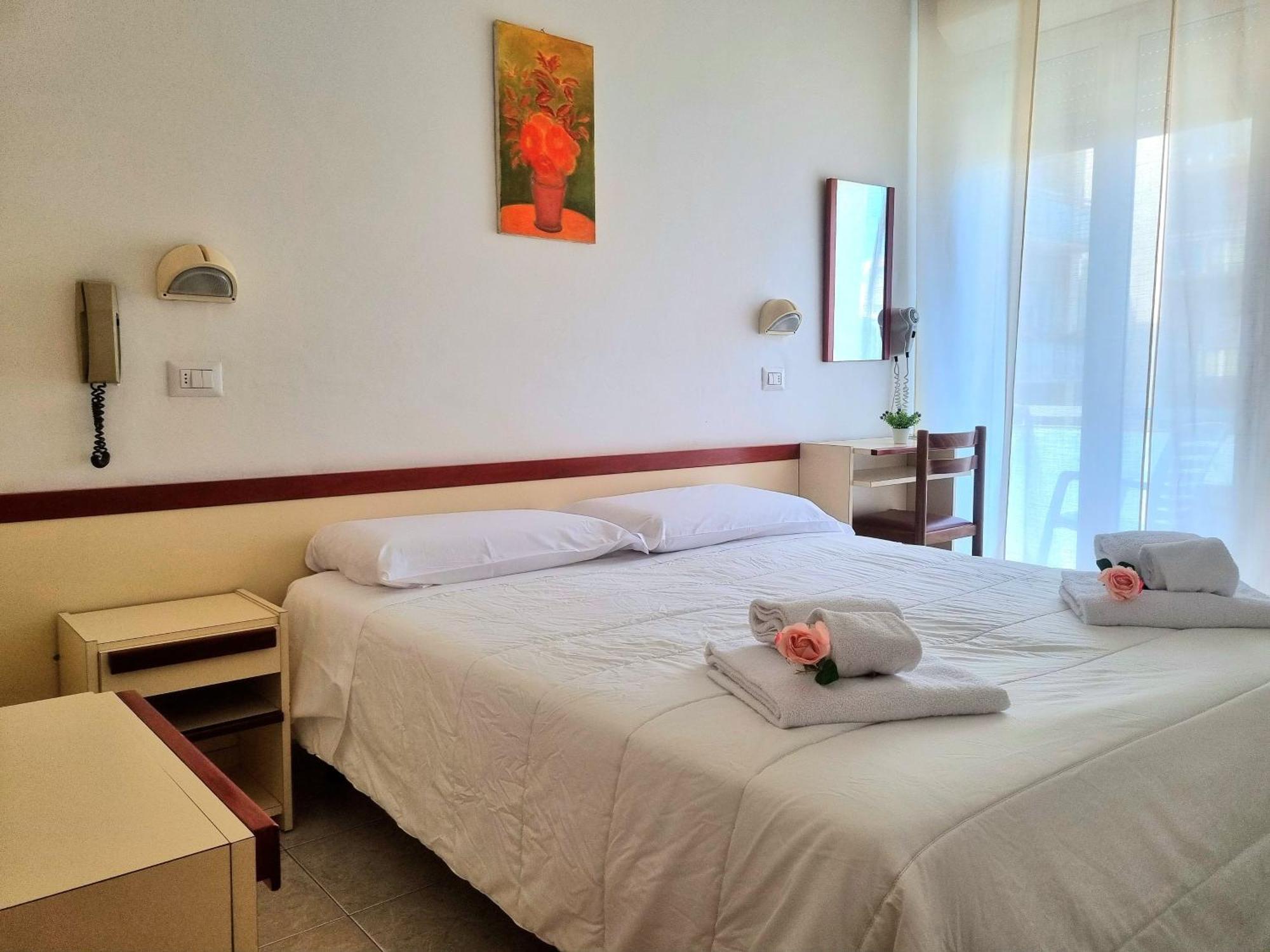 Due Gemelle Otel Rimini Dış mekan fotoğraf